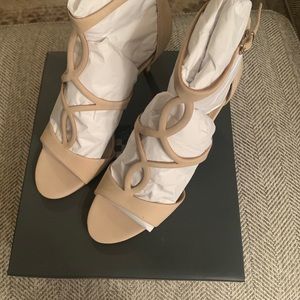 Vince Camuto PAYTO Nubuck suede strap heels.